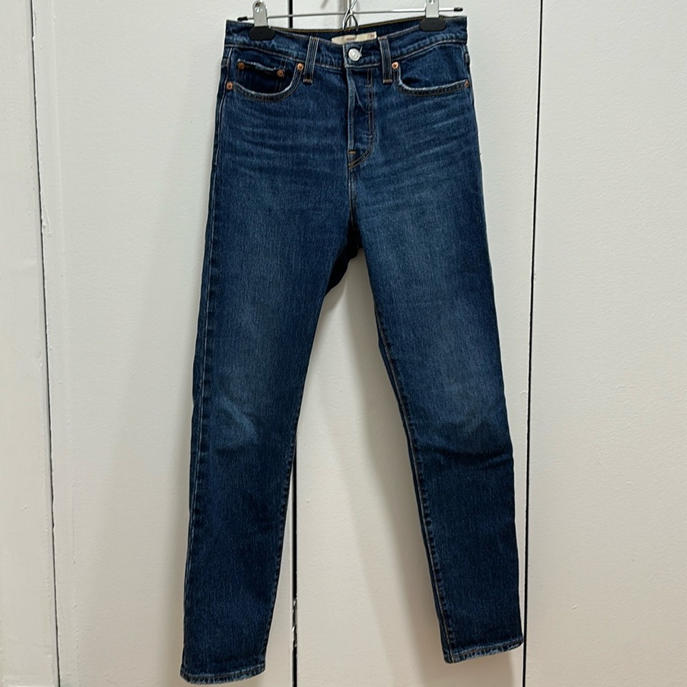 Levi’s Wedgie Jeans